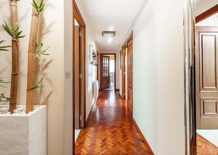 Torre De Hercules Con Garaje Daire